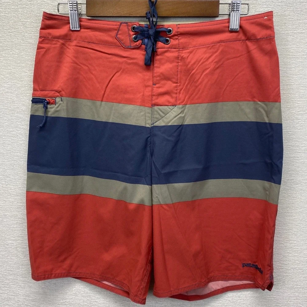 Patagonia Stretch Planing Board Shorts Mens 30 Red Striped 86611SP18 Swim Trunks